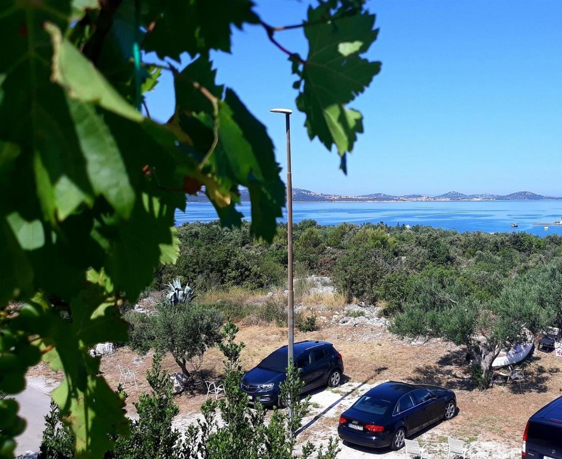 Apartments Dubravka Pirovac Dış mekan fotoğraf