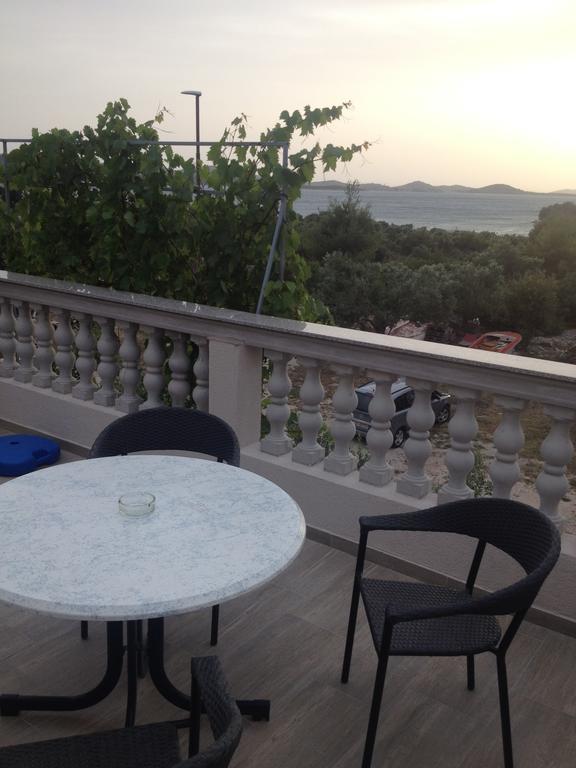Apartments Dubravka Pirovac Dış mekan fotoğraf