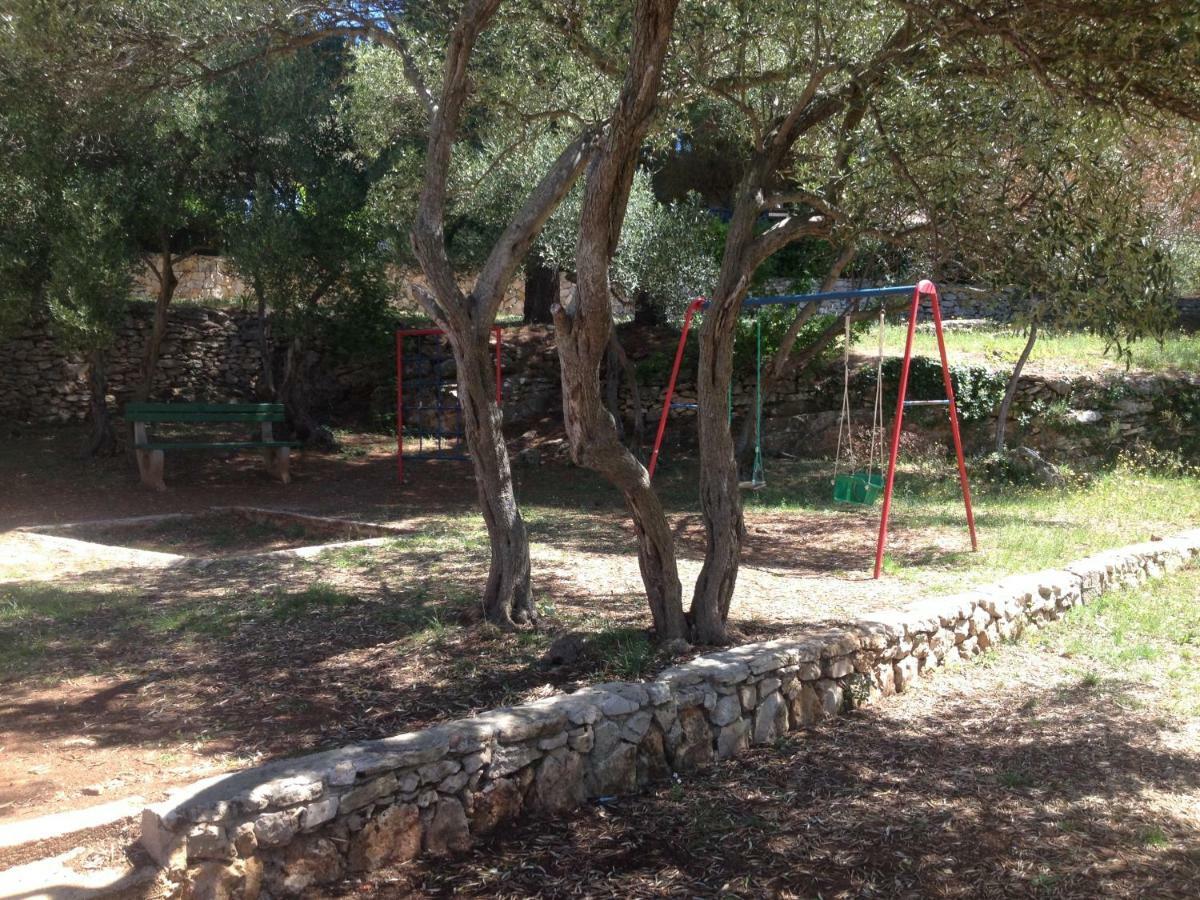 Apartments Dubravka Pirovac Dış mekan fotoğraf